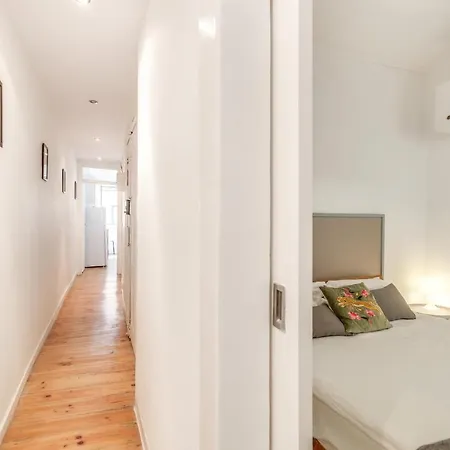 Charming Flat In The Heart Of Bairro Alto Appartamento Lisbona